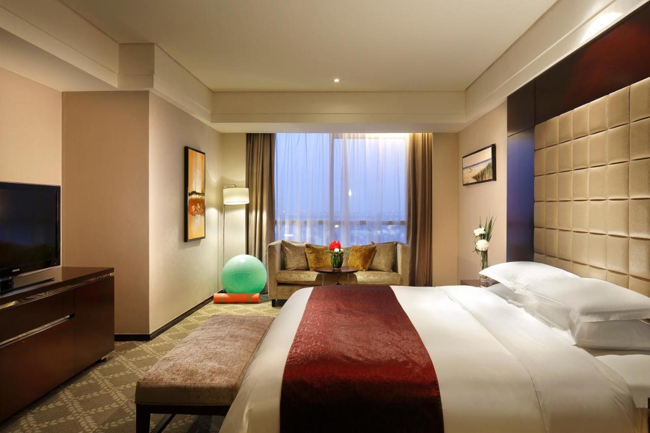 The Qube Hotel Shanghai -Close To Pudong International Airport And Disney Land Екстер'єр фото